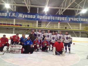 Состоялся товарищеский матч между командами"ВЕТЕРАНОВ" и "МОЛОДЕЖИ" Жуковского района!
