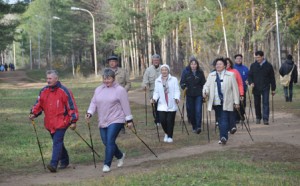 Соревнования по спортивной ходьбе среди пенсионеров